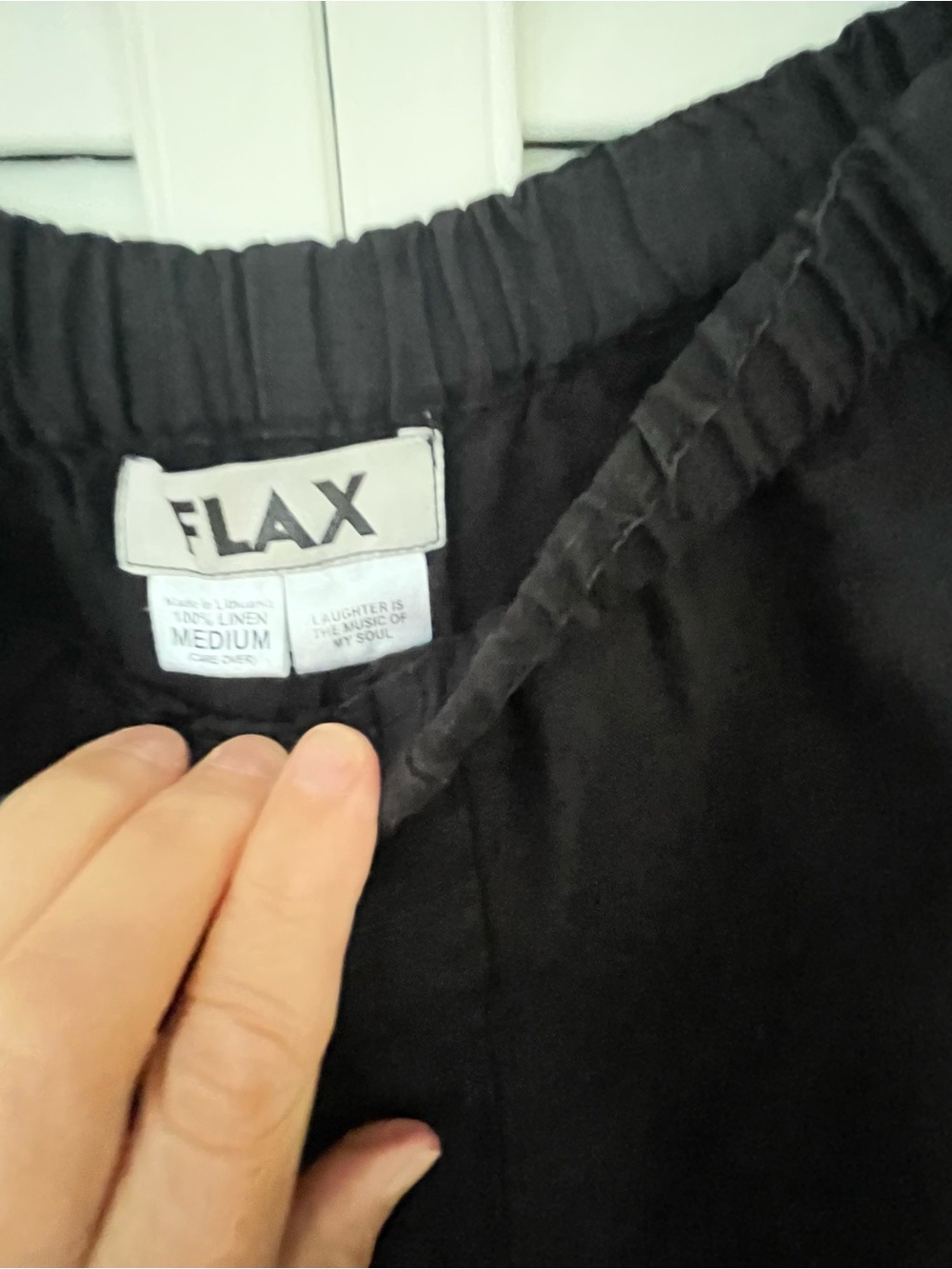 Flax Linen Sz Medium Oversized Lagenlook
Shorts W/ pockets - Picture 3 of 3